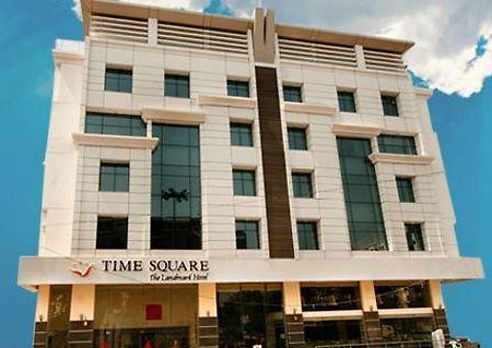 Time Square - The Landmark Hotel 海得拉巴 外观 照片